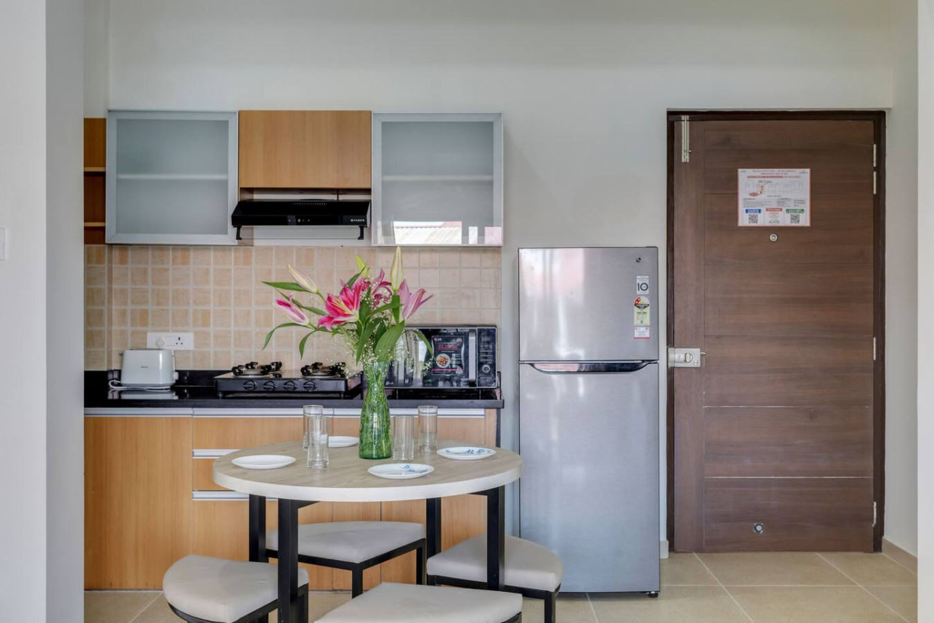 1BR w Sauna & Common Pool, Less than 2km to beach - 20