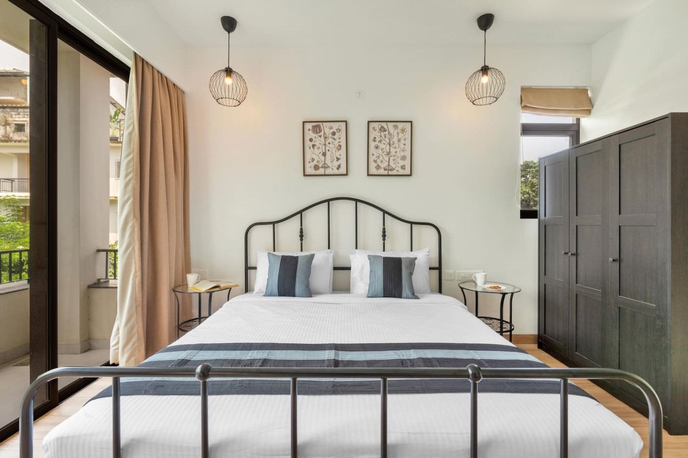 Spacious 3-BR Apartment with Pool in Candolim - 17