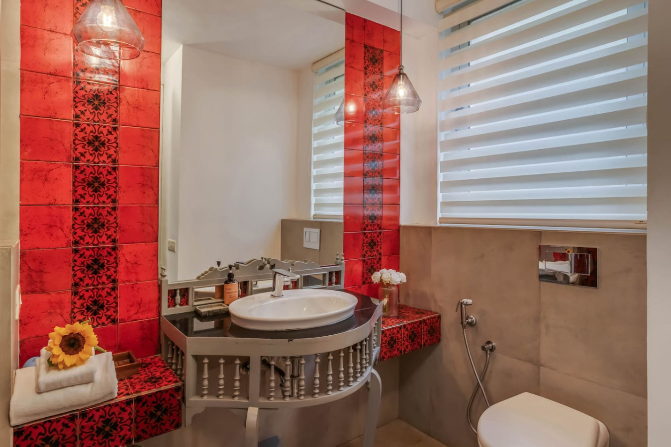 Chic 2BHK with Rooftop Pool near Coco Beach - 48