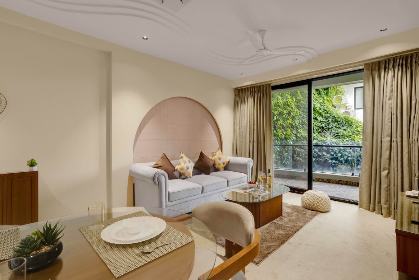 Modern 1BHK with Rooftop Pool Near Candolim Beach - 9