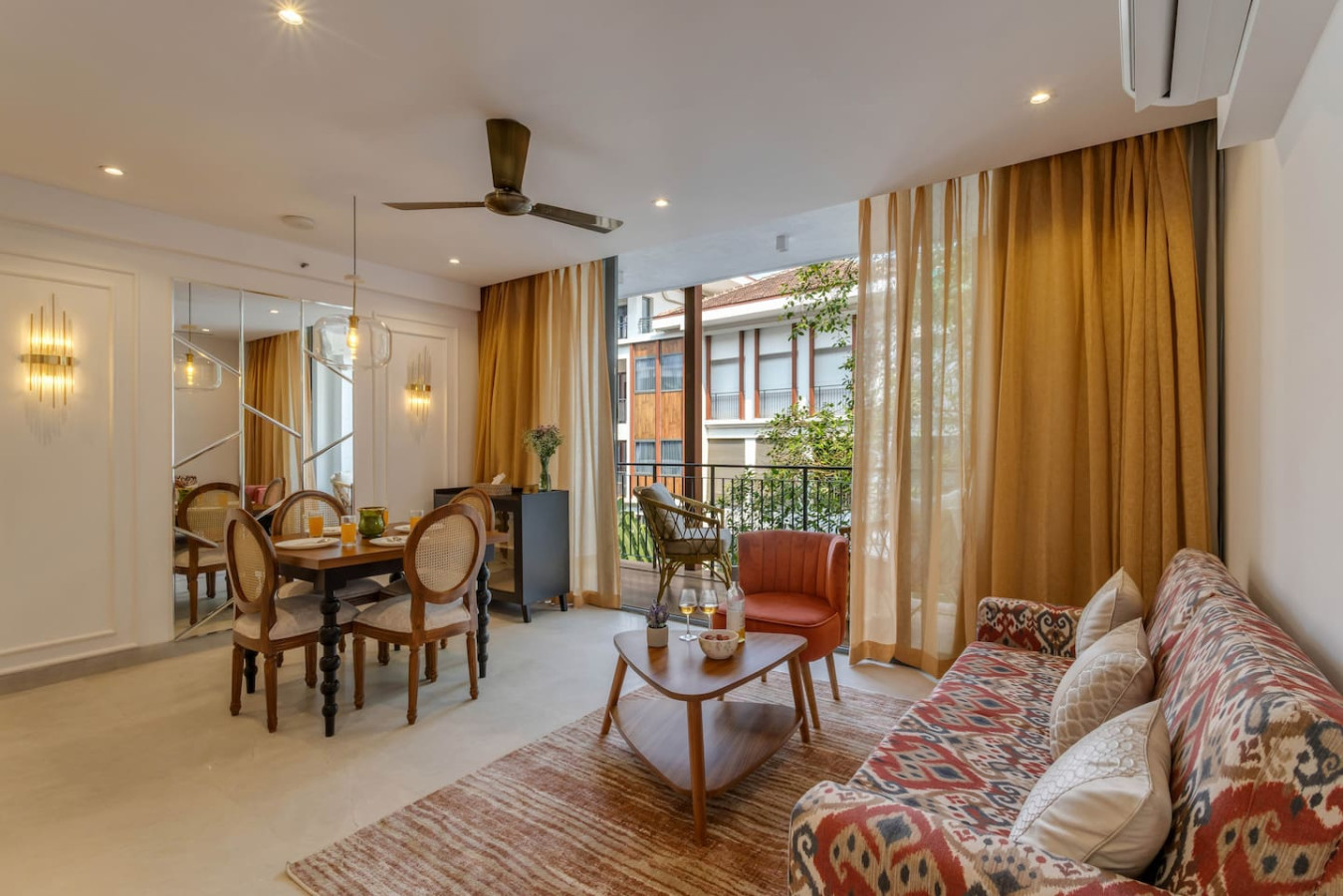 Hidden Gem | Luxe Suite w Pool View - 1km to Beach - 6