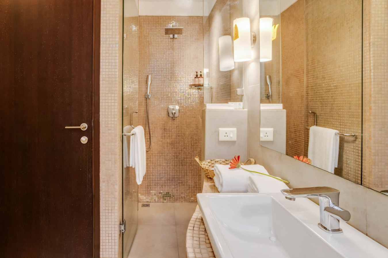 Modern 2BHK w Pool Access | 5km to Coco Beach - 38