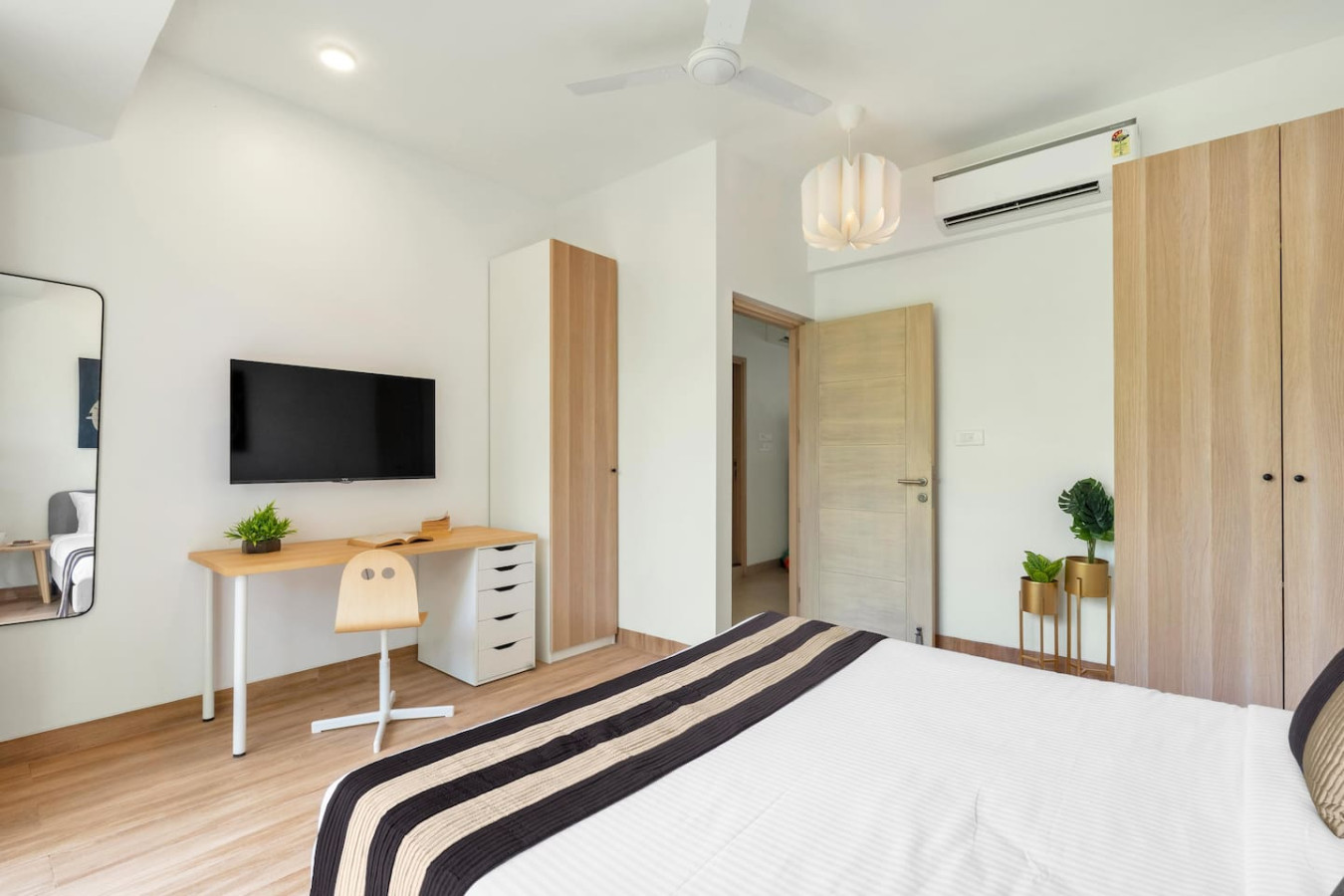 Spacious 3-BR Apartment with Pool in Candolim - 28