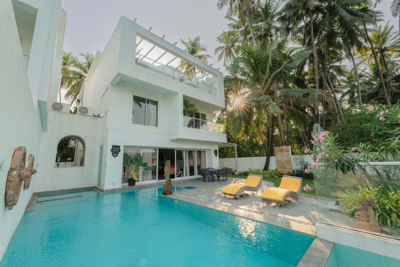 Villa Legacy - 100