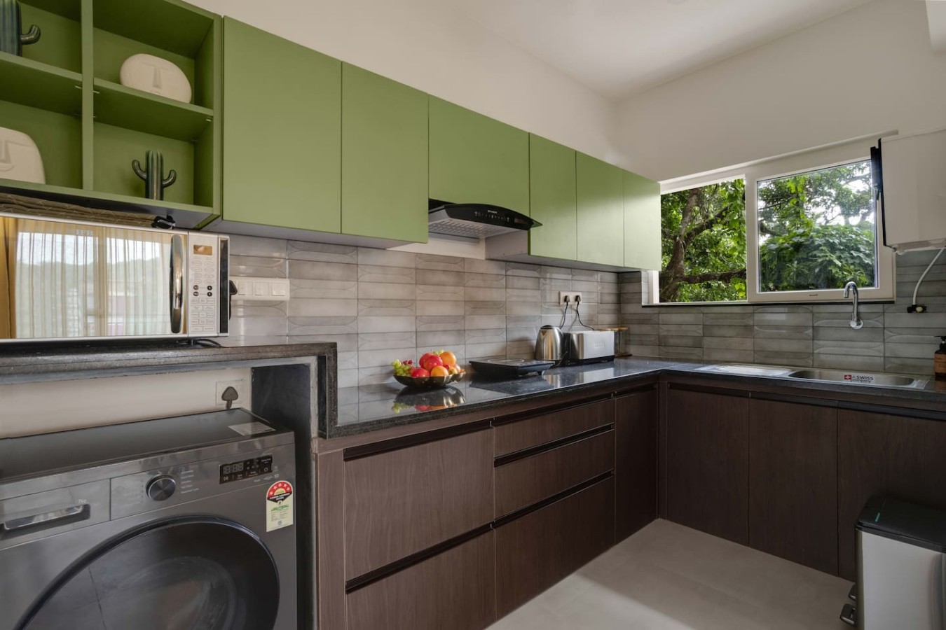 Elegant 2BR w/ Pool & Balcony near Candolim Beach - 21