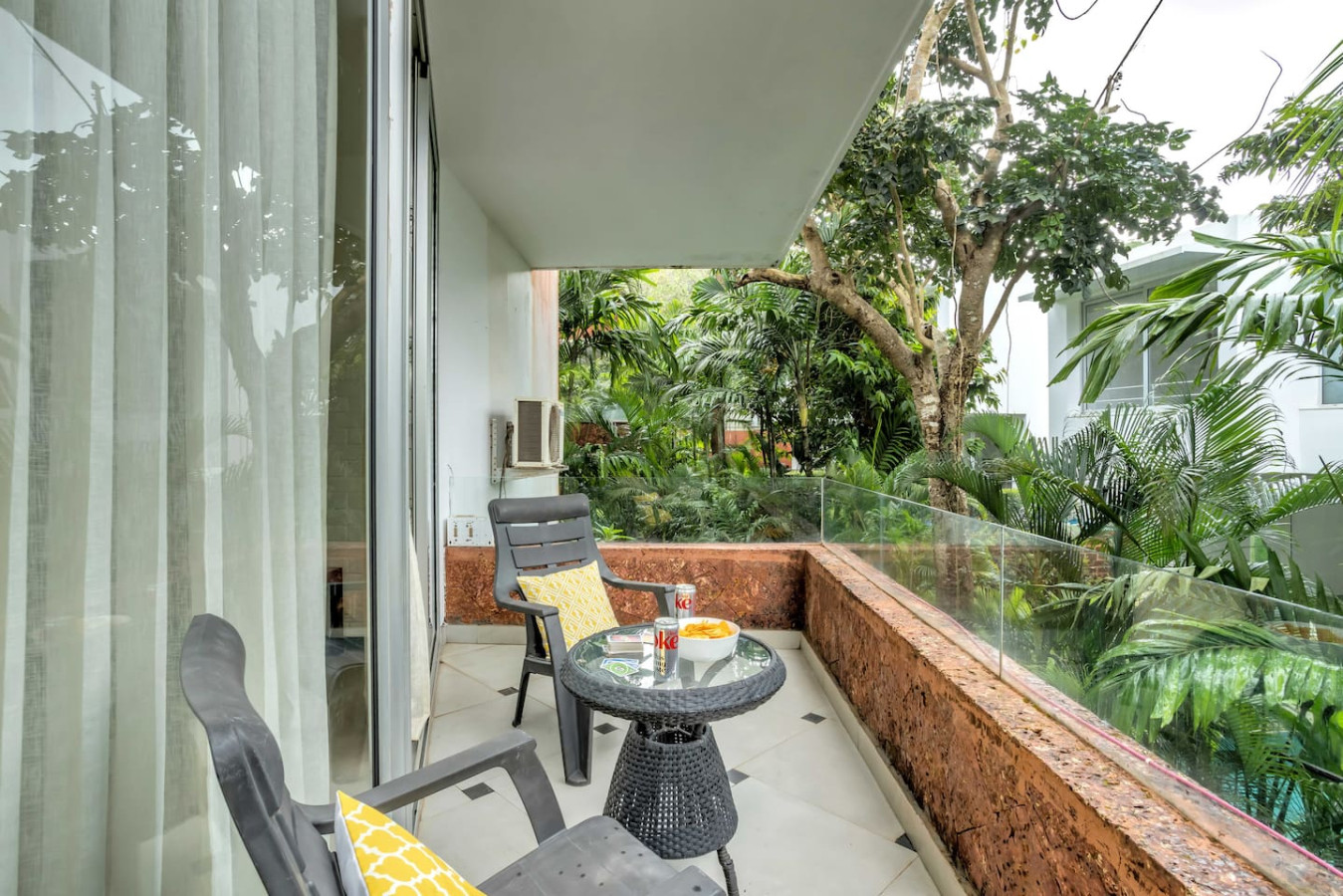 Chic 2BHK with Rooftop Pool near Coco Beach - 52