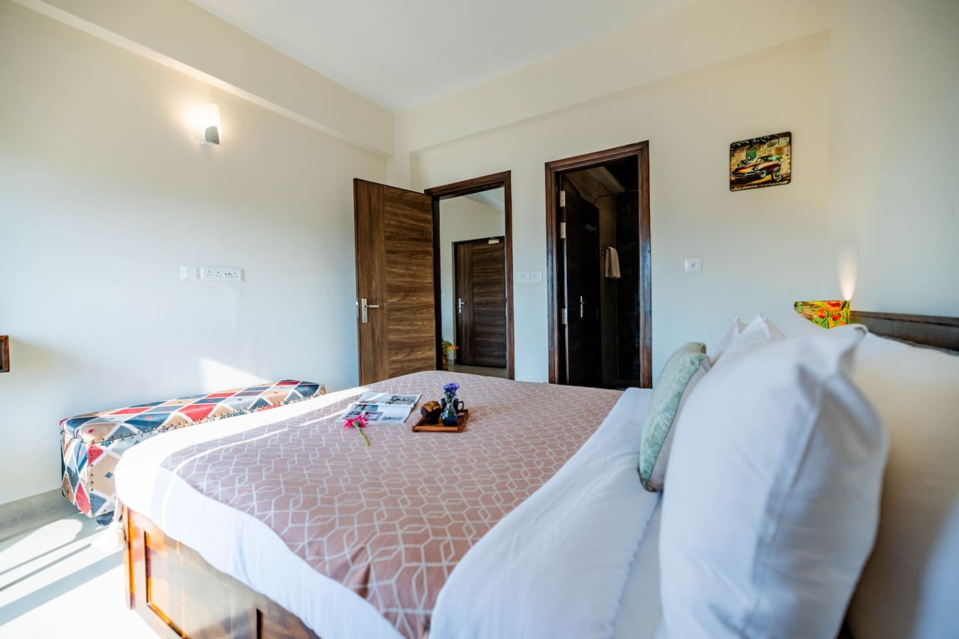 Modern 2BHK w Balcony & Pool near Candolim Beach - 18