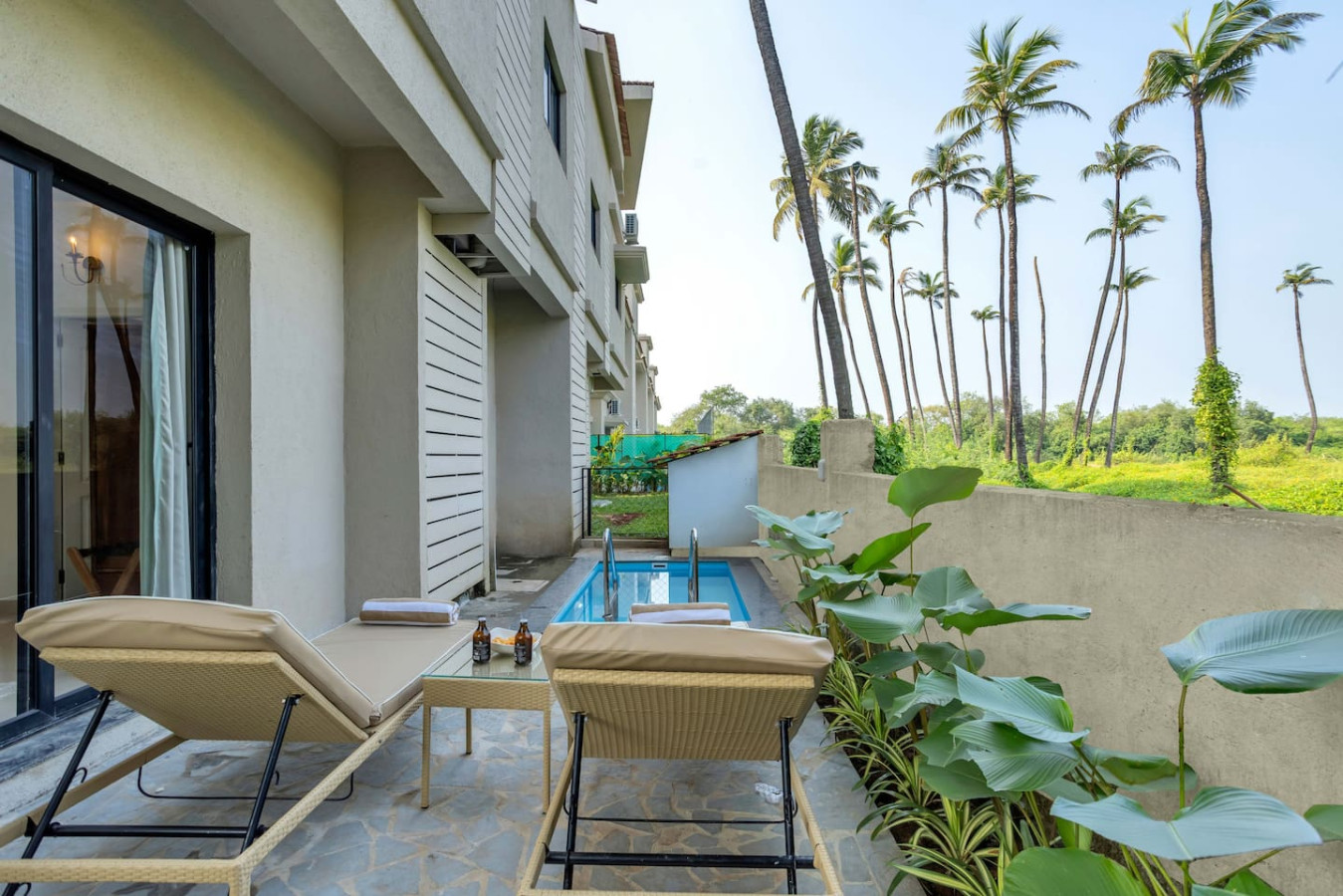 Modern 2BHK w Private Plunge Pool & Lawn | Siolim - 28