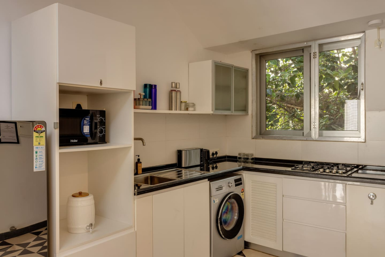 El Arbol - 2BR w Rooftop Pool in Nerul - 8