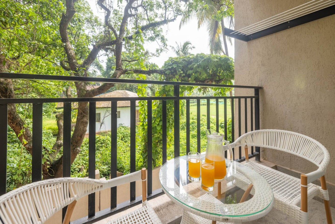 Cozy 2BR Candolim Escape | Pool, Gym & Hill Views - 5
