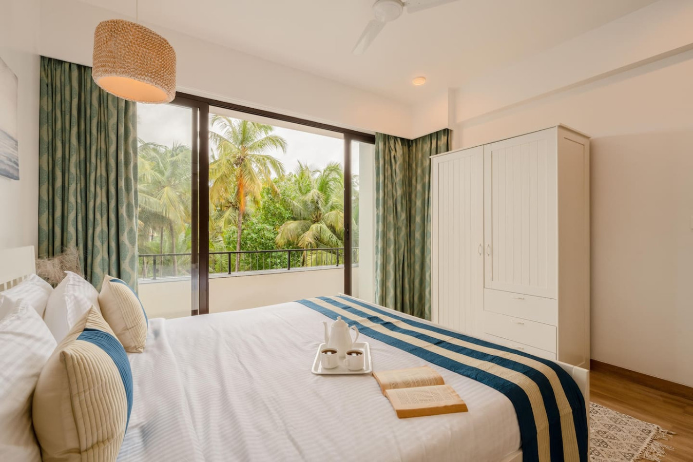 Spacious 3-BR Apartment with Pool in Candolim - 36