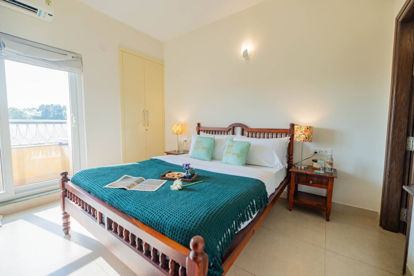 Modern 2BHK w Balcony & Pool near Candolim Beach - 15