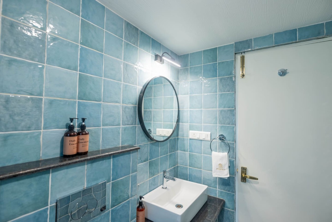 Cozy 2BR Candolim Escape | Pool, Gym & Hill Views - 25