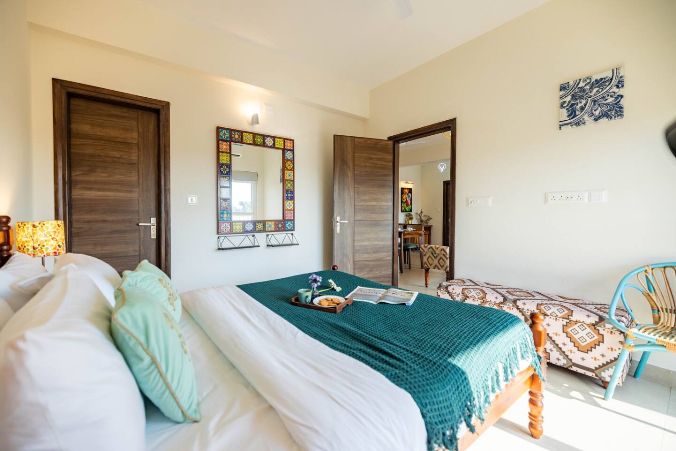 Modern 2BHK w Balcony & Pool near Candolim Beach - 14