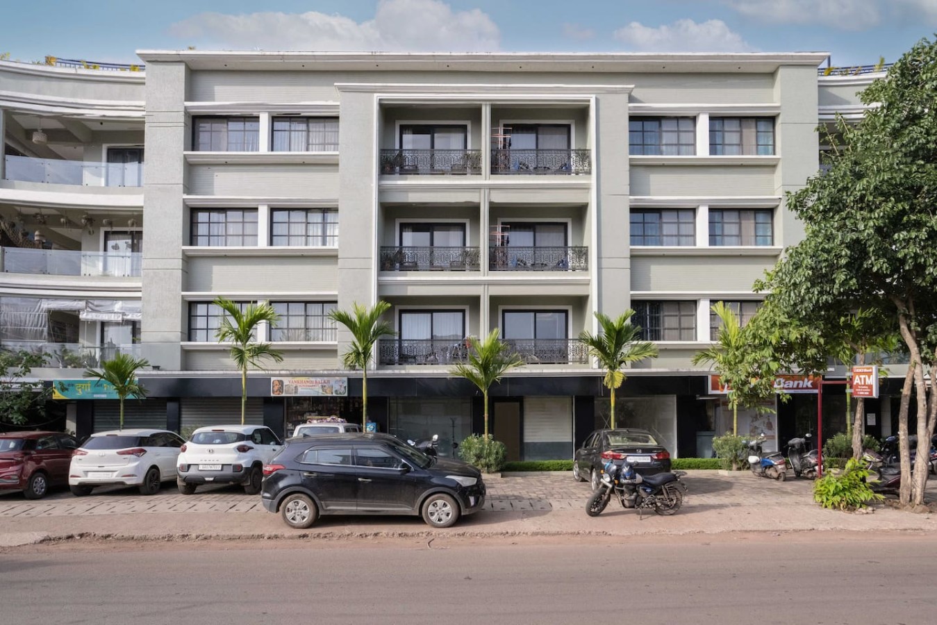 Modern 1BHK with Rooftop Pool Near Candolim Beach - 36