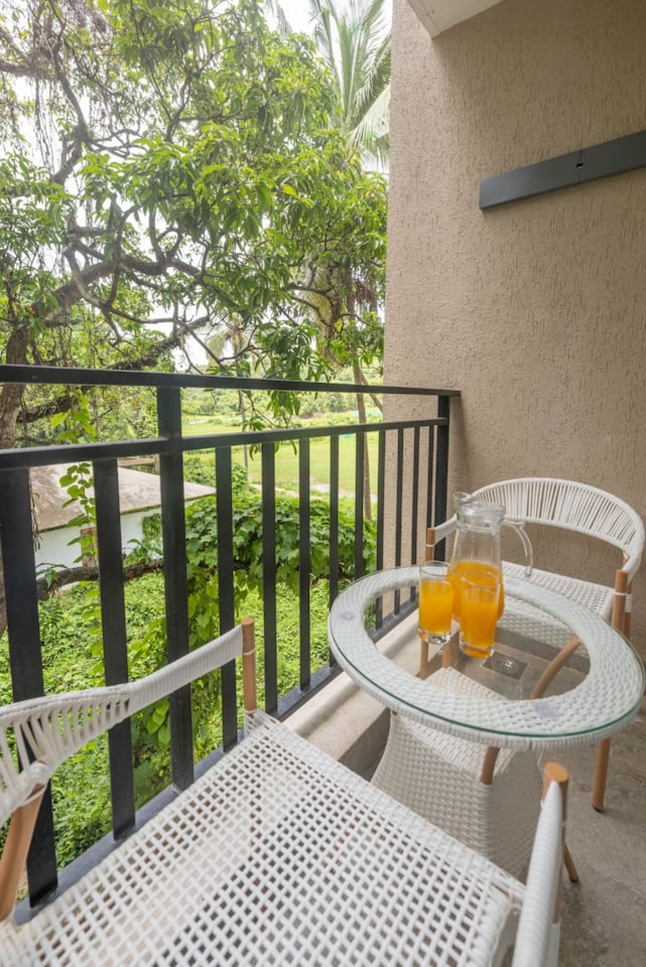2BHK with Pool nr Candolim Beach | Palms By Umiya - 9