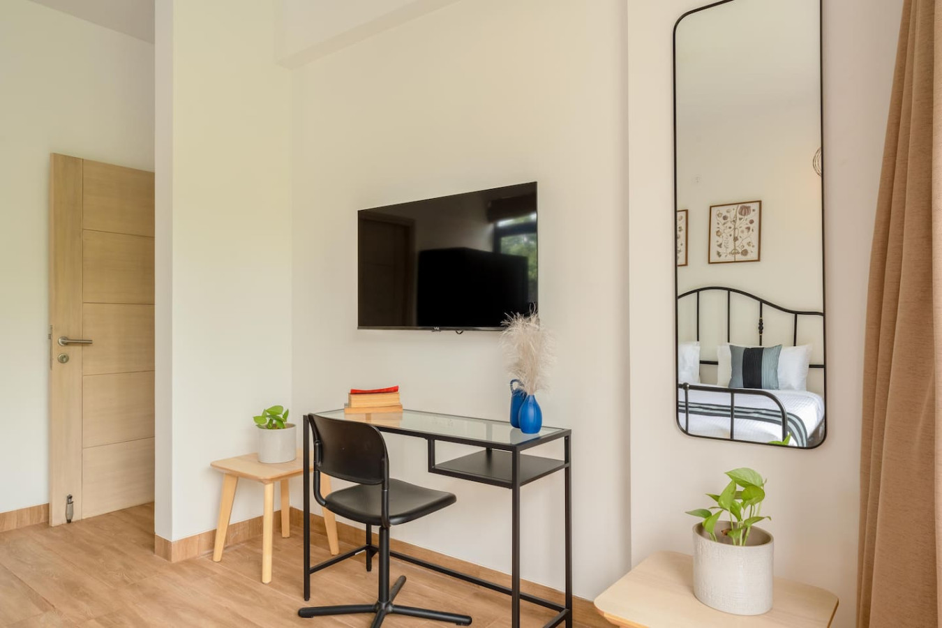 Spacious 3-BR Apartment with Pool in Candolim - 26