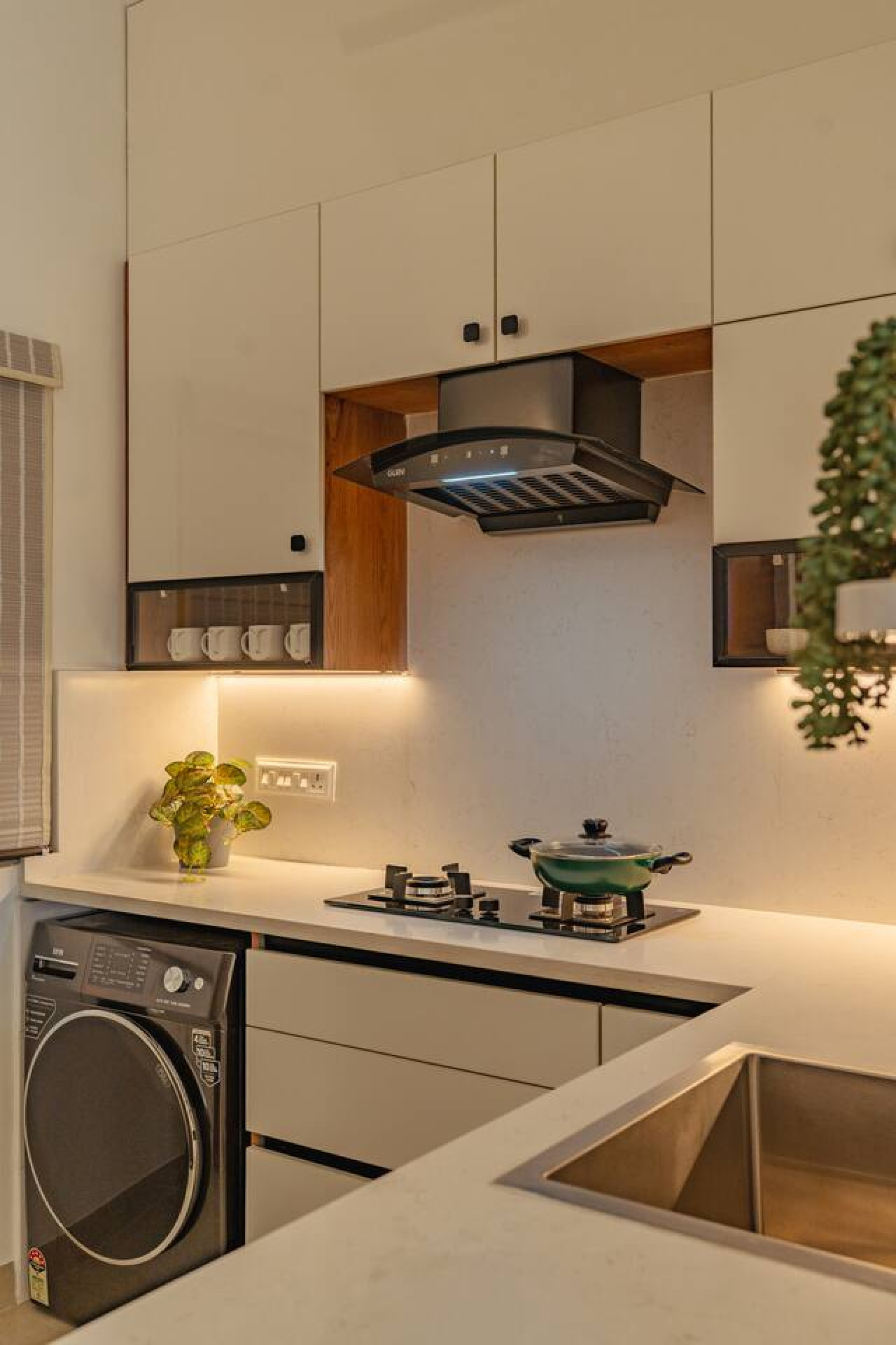 Spacious 2BR Apartment with Balcony near Candolim Beach - 36
