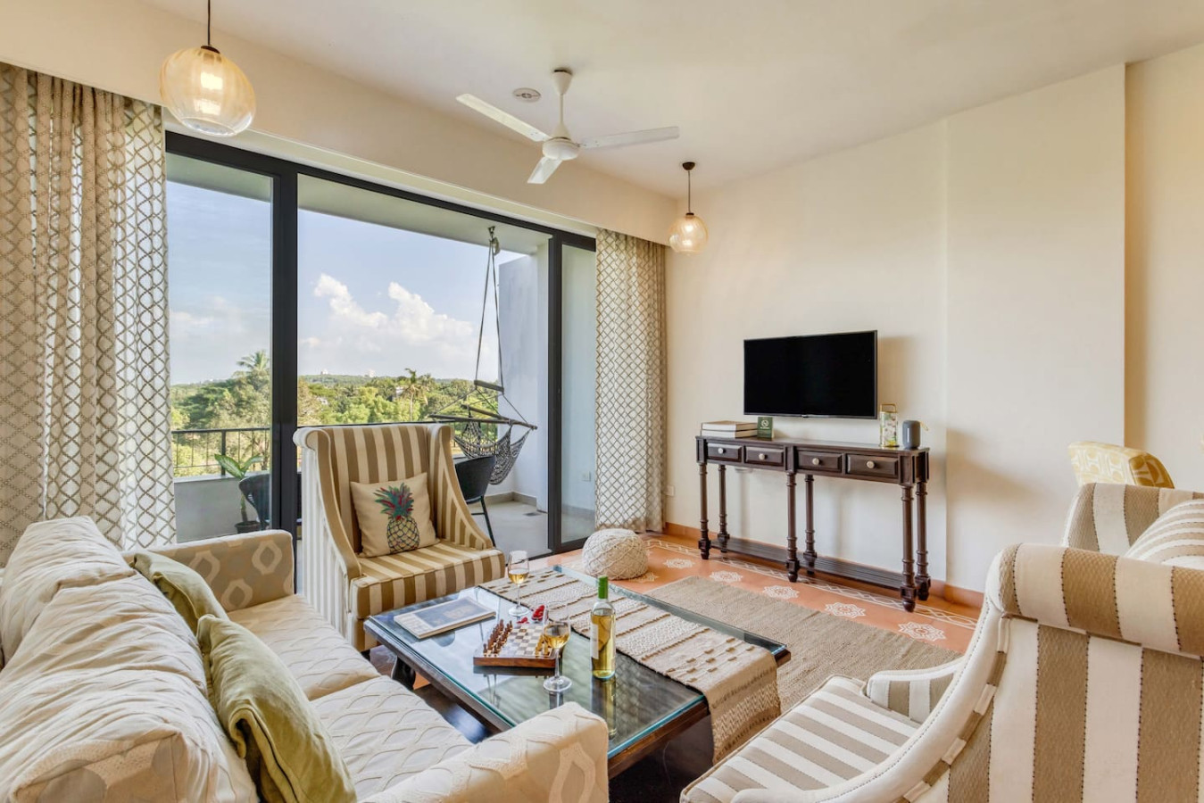 Serene 2BHK with Pool | 5 mins to Candolim Beach - 2