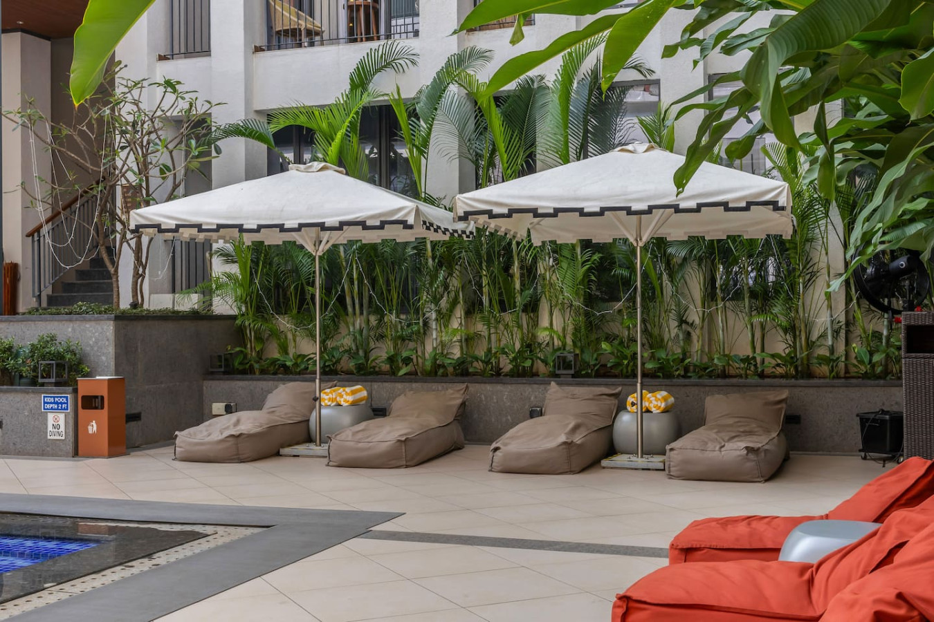 Hidden Gem | Luxe Suite w Pool View - 1km to Beach - 52