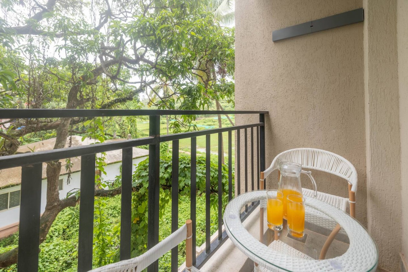 2BHK with Pool nr Candolim Beach | Palms By Umiya - 4