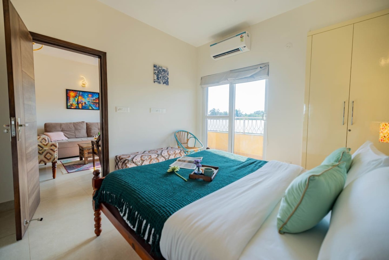 Modern 2BHK w Balcony & Pool near Candolim Beach - 6
