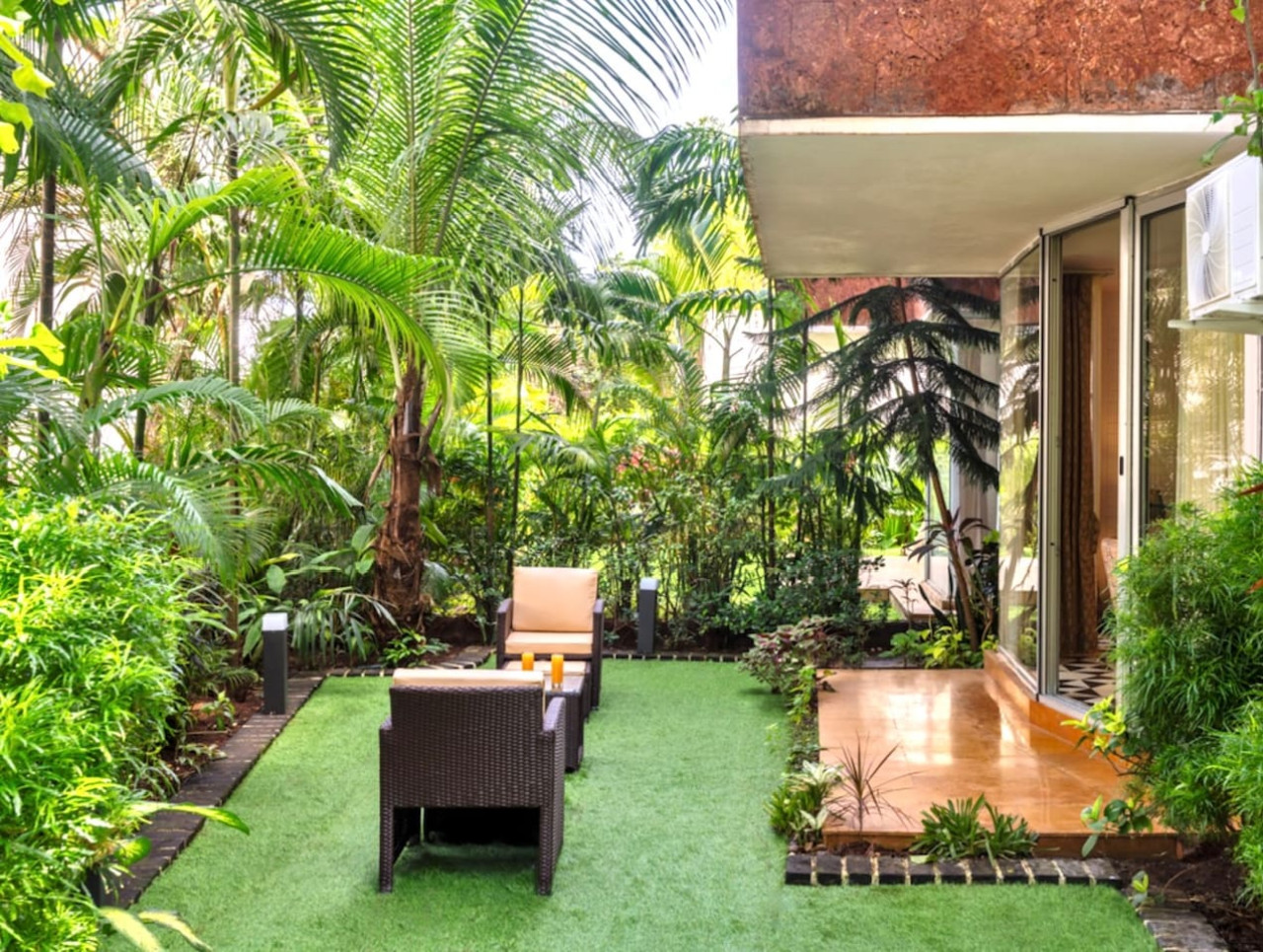 Modern Tropical 2BHK | Near Beach | Pool & Garden - 10