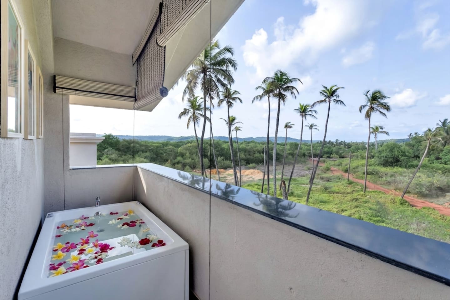 Casa Calma: Scenic 3BR Duplex with Jacuzzi - 2