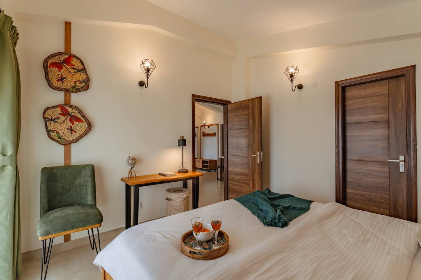 Spacious 2BR Apartment with Balcony near Candolim Beach - 26