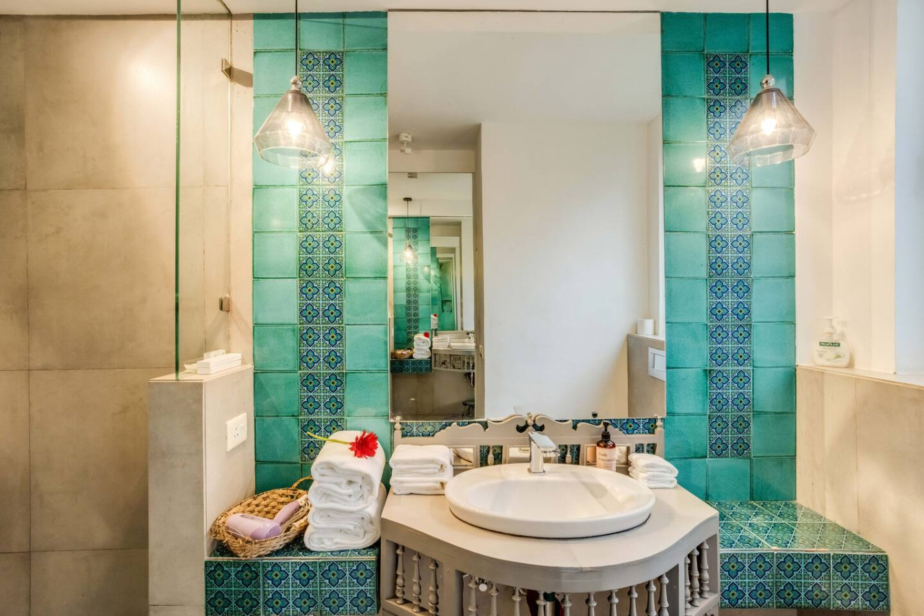 Modern 2BHK w Pool Access | 5km to Coco Beach - 42
