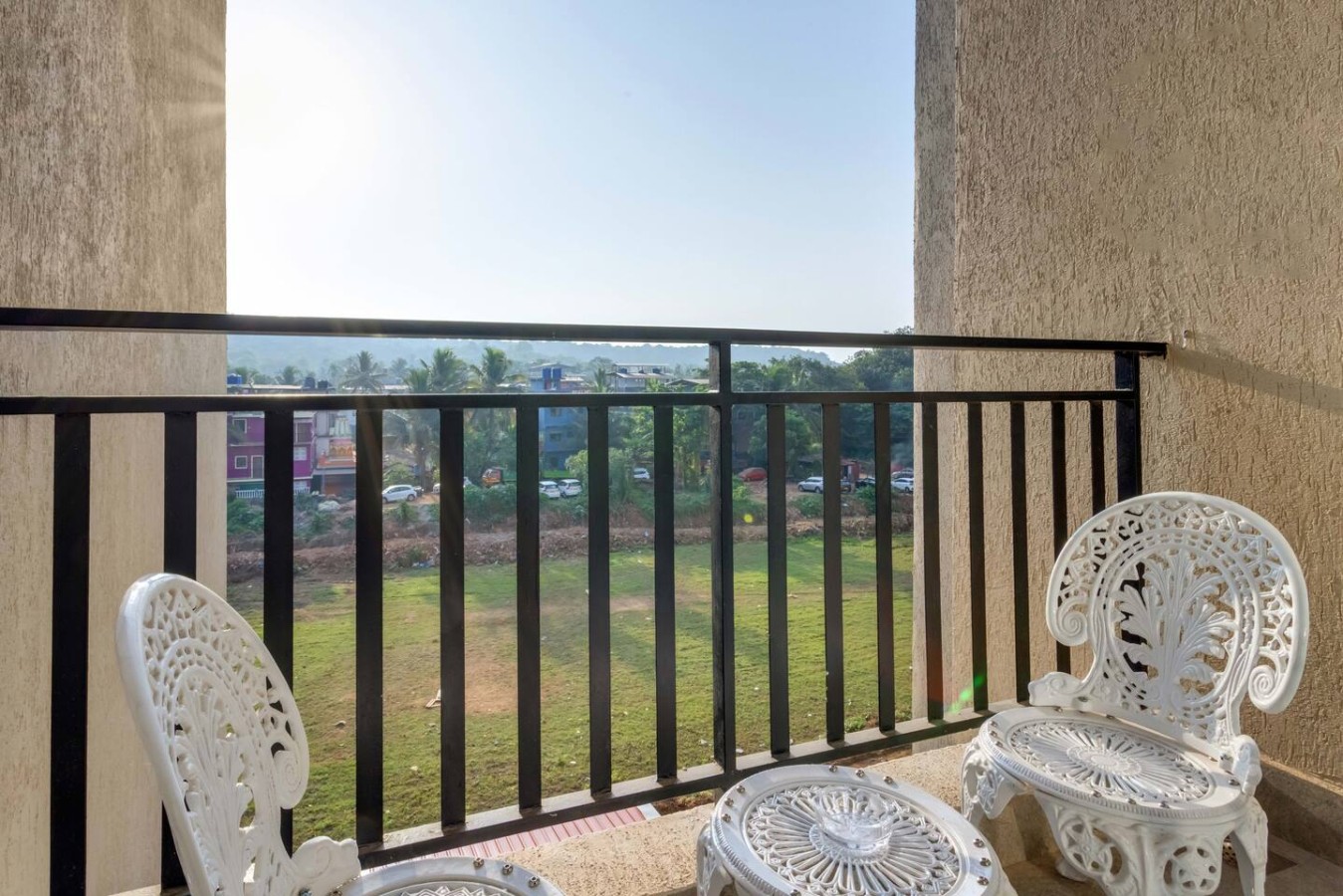 Cozy Candolim 2BHK w Pool nr Beach & Nightlife Hub - 10