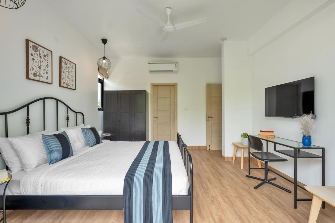 Spacious 3-BR Apartment with Pool in Candolim - 20