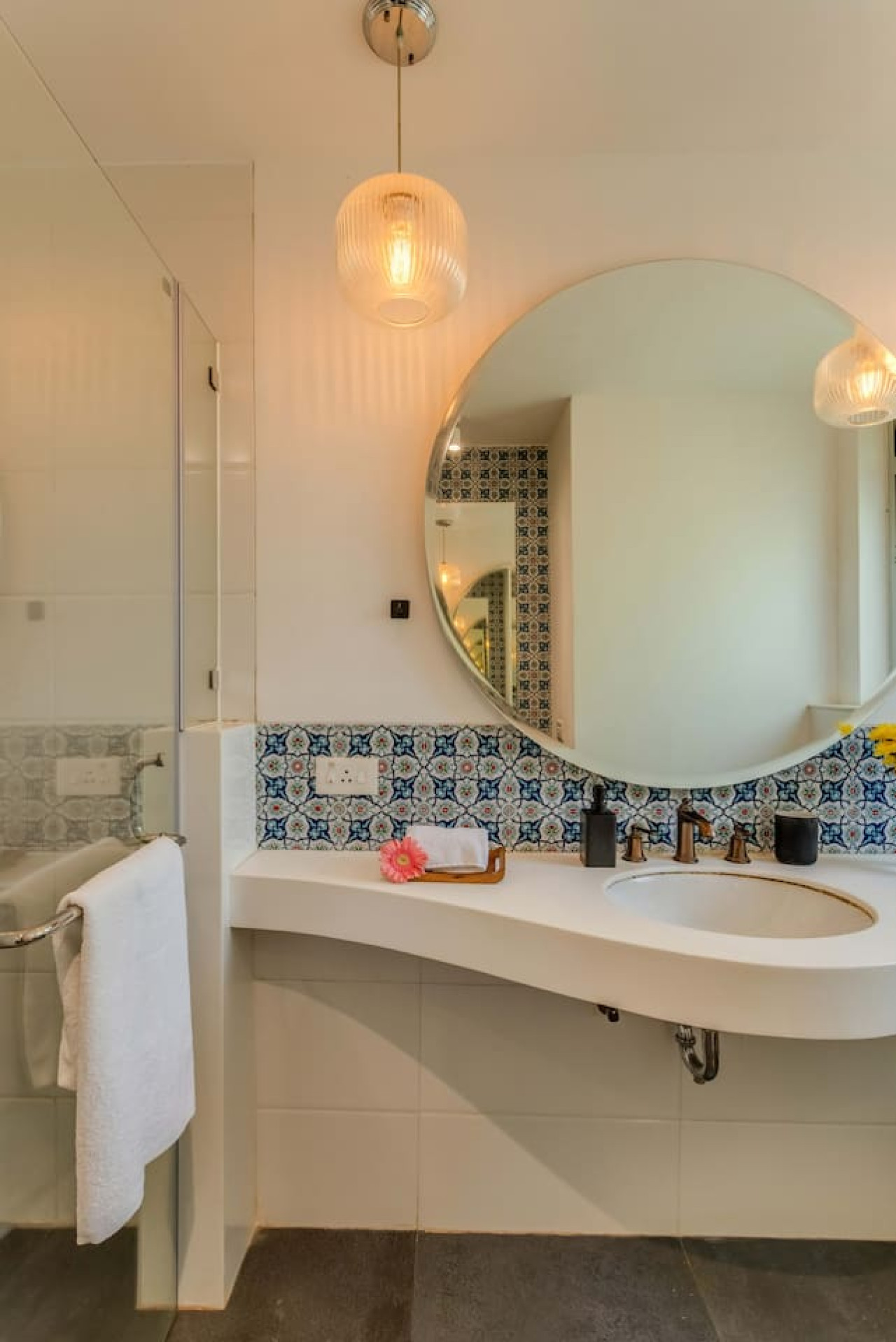 Stylish 2BR w Pool near Candolim and Coco Beach - 42