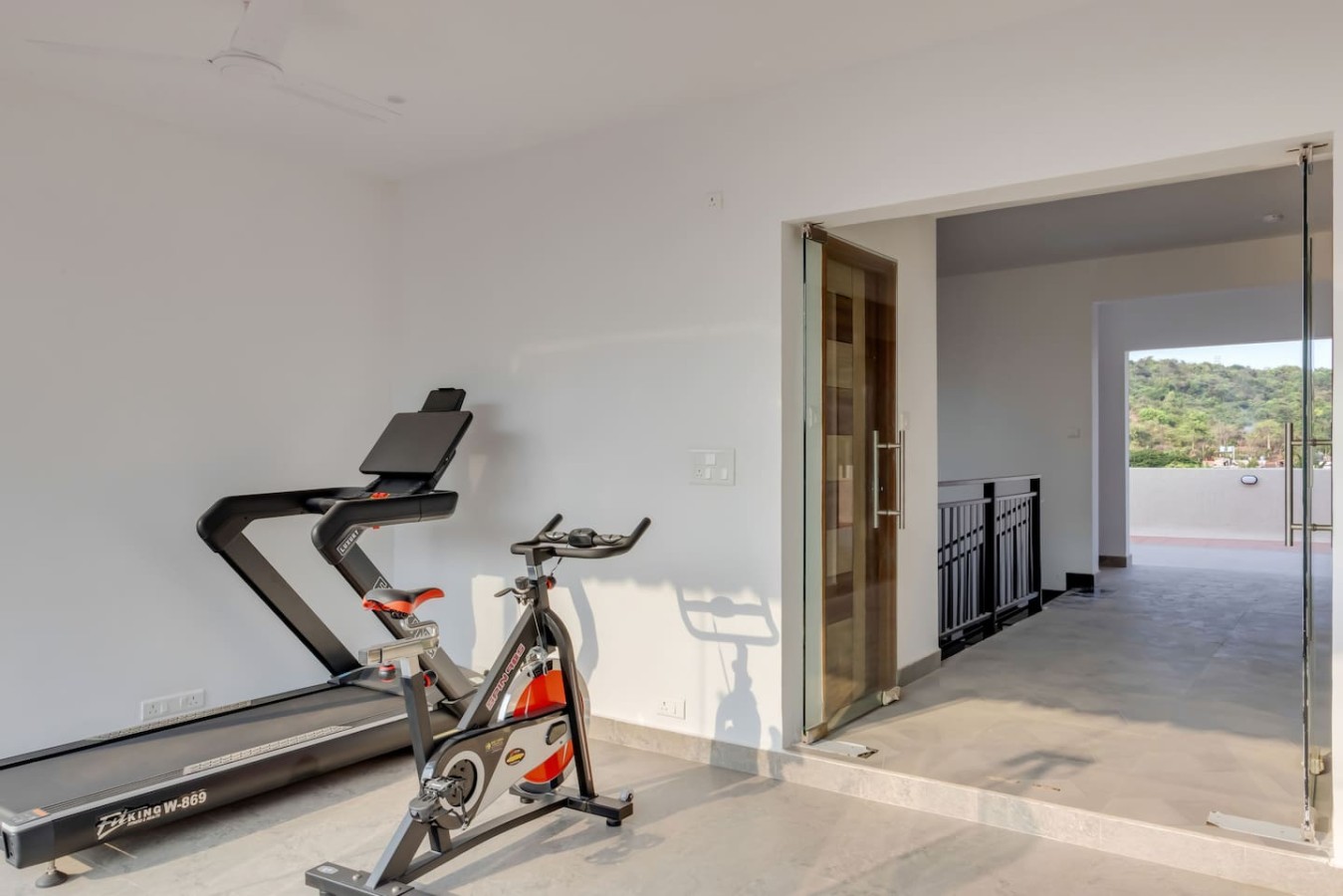 Elegant 2BR w/ Pool & Balcony near Candolim Beach - 30