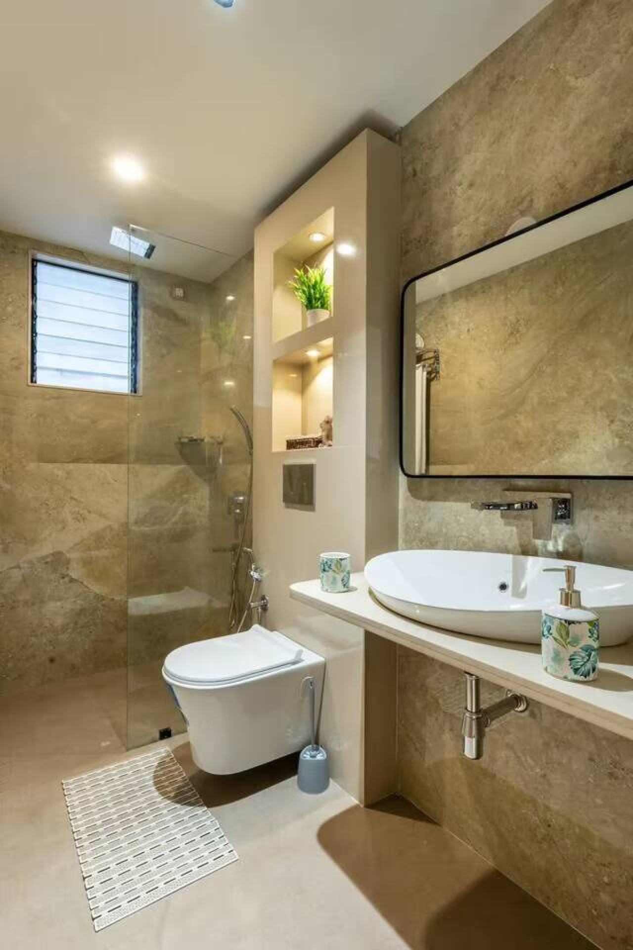 Chic 2BHK in Candolim | 5 Min to Beach, Pool & Gym - 14