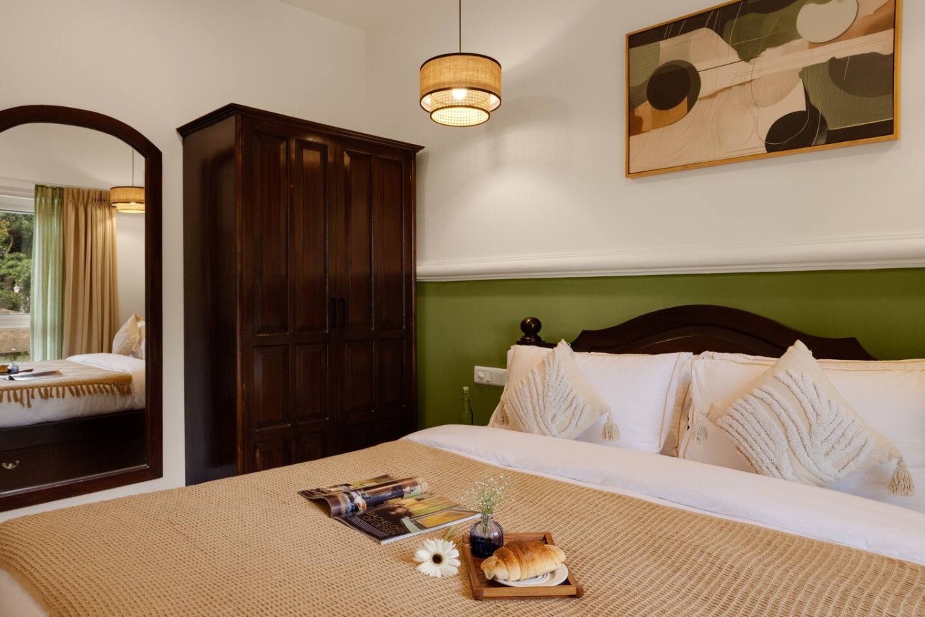 Elegant 2BR w/ Pool & Balcony near Candolim Beach - 19
