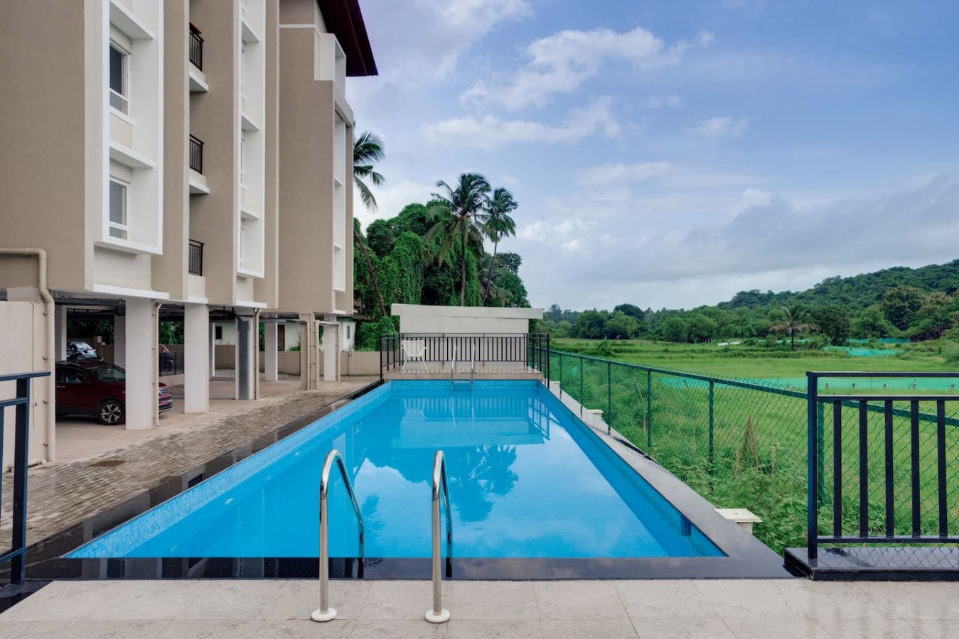 Elegant 2BR w/ Pool & Balcony near Candolim Beach - 26