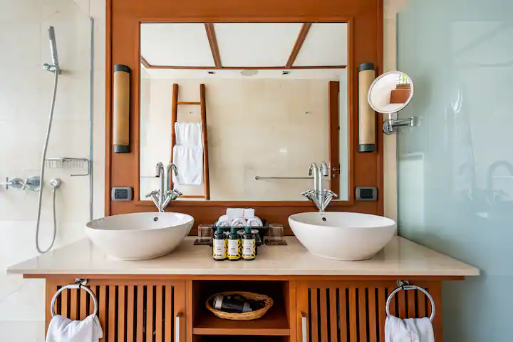 Upni Duniya - Luxury Beachfront 9 Suites Villa - 104