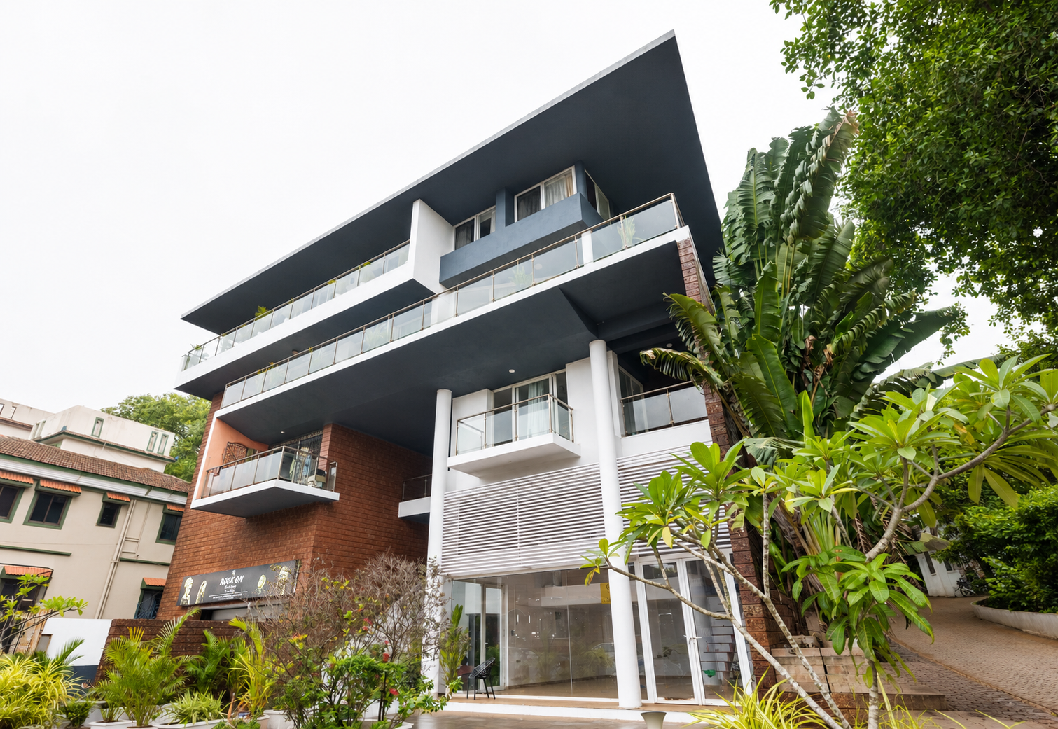 Cozy 1BHK with Balcony and View near Candolim - 37