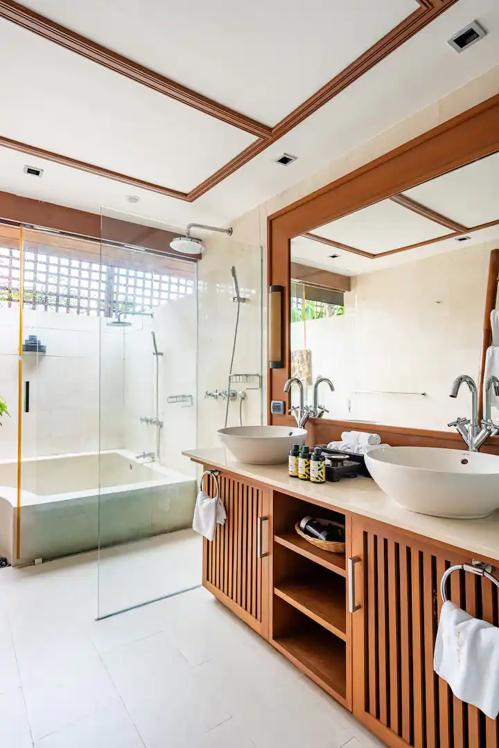 Upni Duniya - Luxury Beachfront 9 Suites Villa - 105