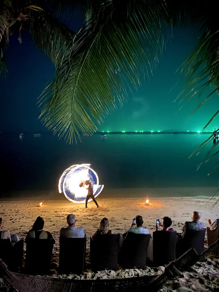 Upni Duniya - Luxury Beachfront 9 Suites Villa - 11