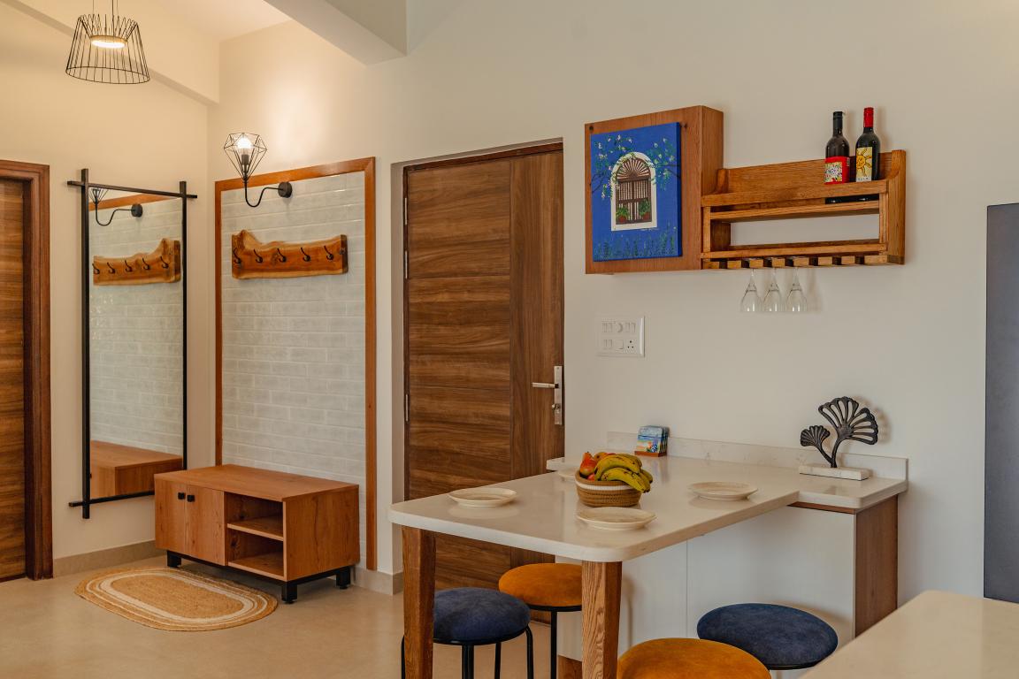 Spacious 2BR Apartment with Balcony near Candolim Beach - 23