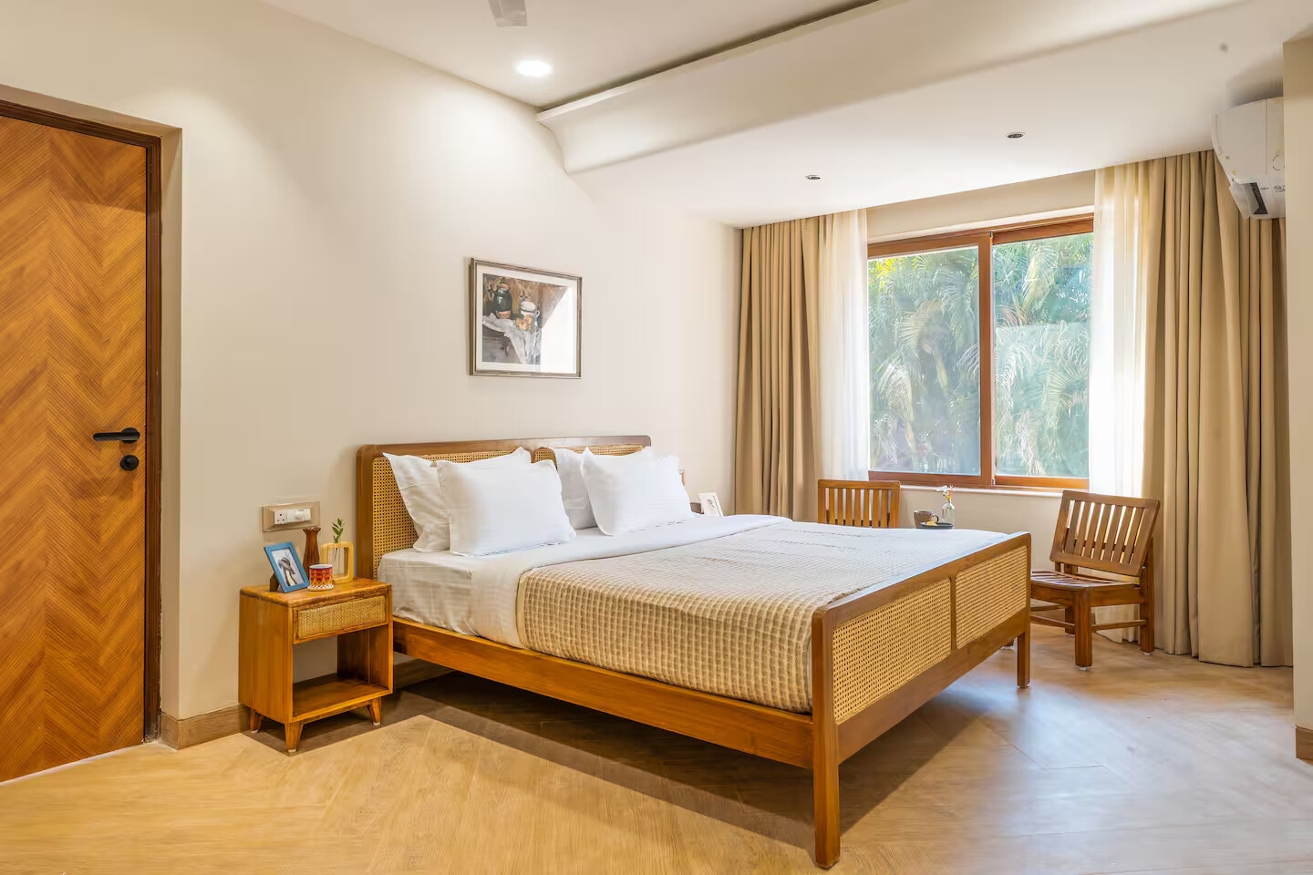 Chic 2BHK in Candolim | 5 Min to Beach, Pool & Gym - 7