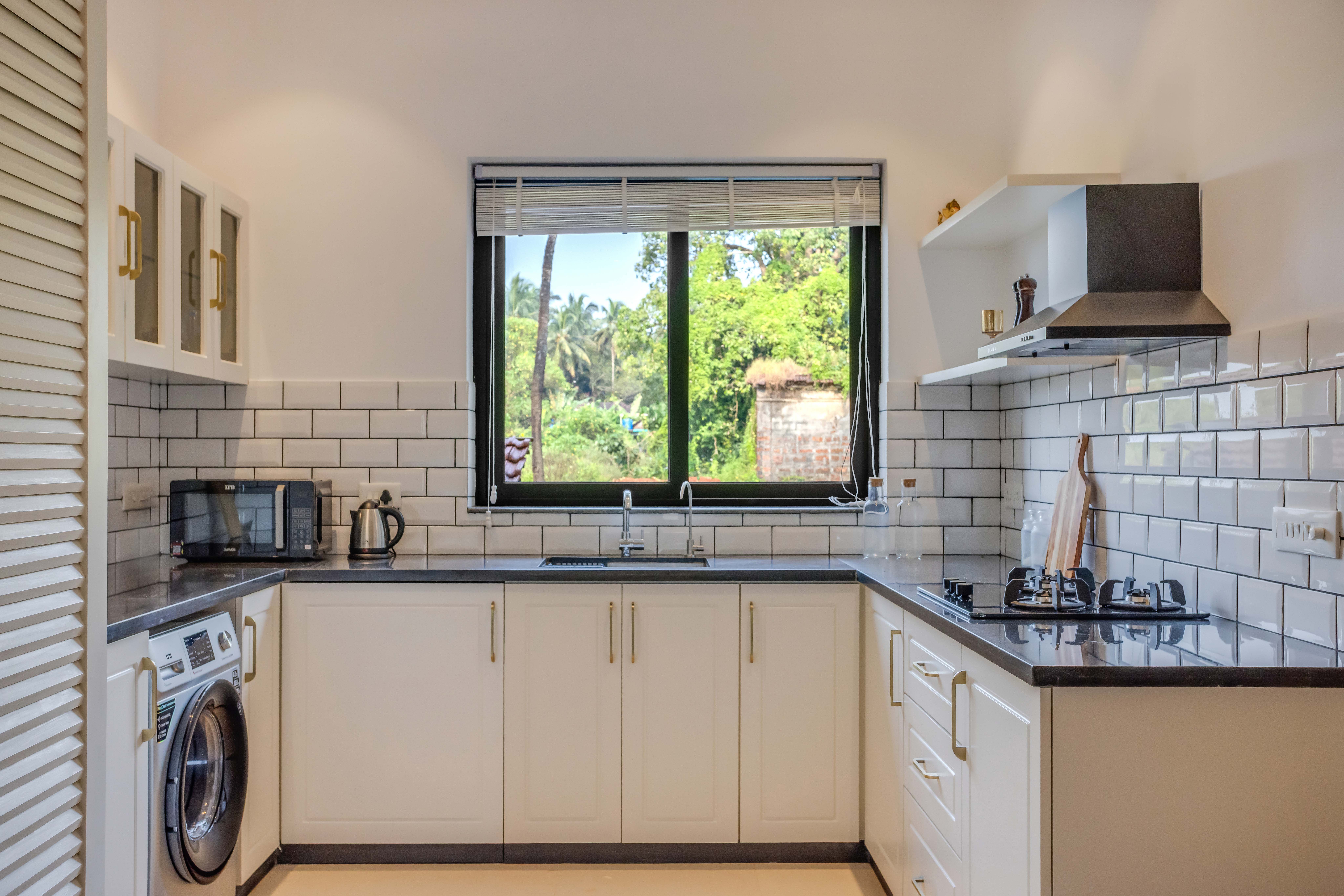 Modern 2BHK w Private Plunge Pool & Lawn | Siolim - 47