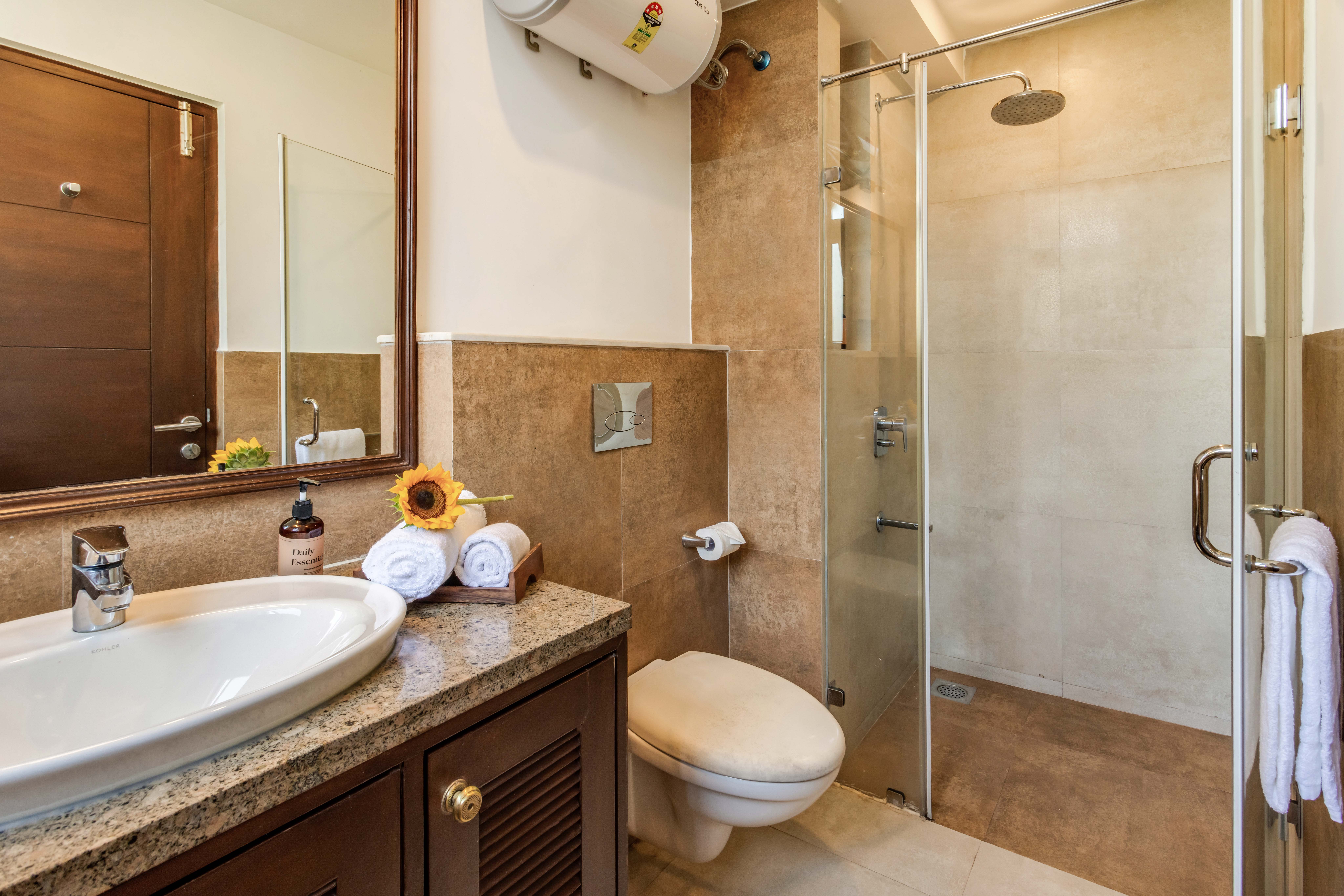 Serene 2BHK with Pool | 5 mins to Candolim Beach - 94