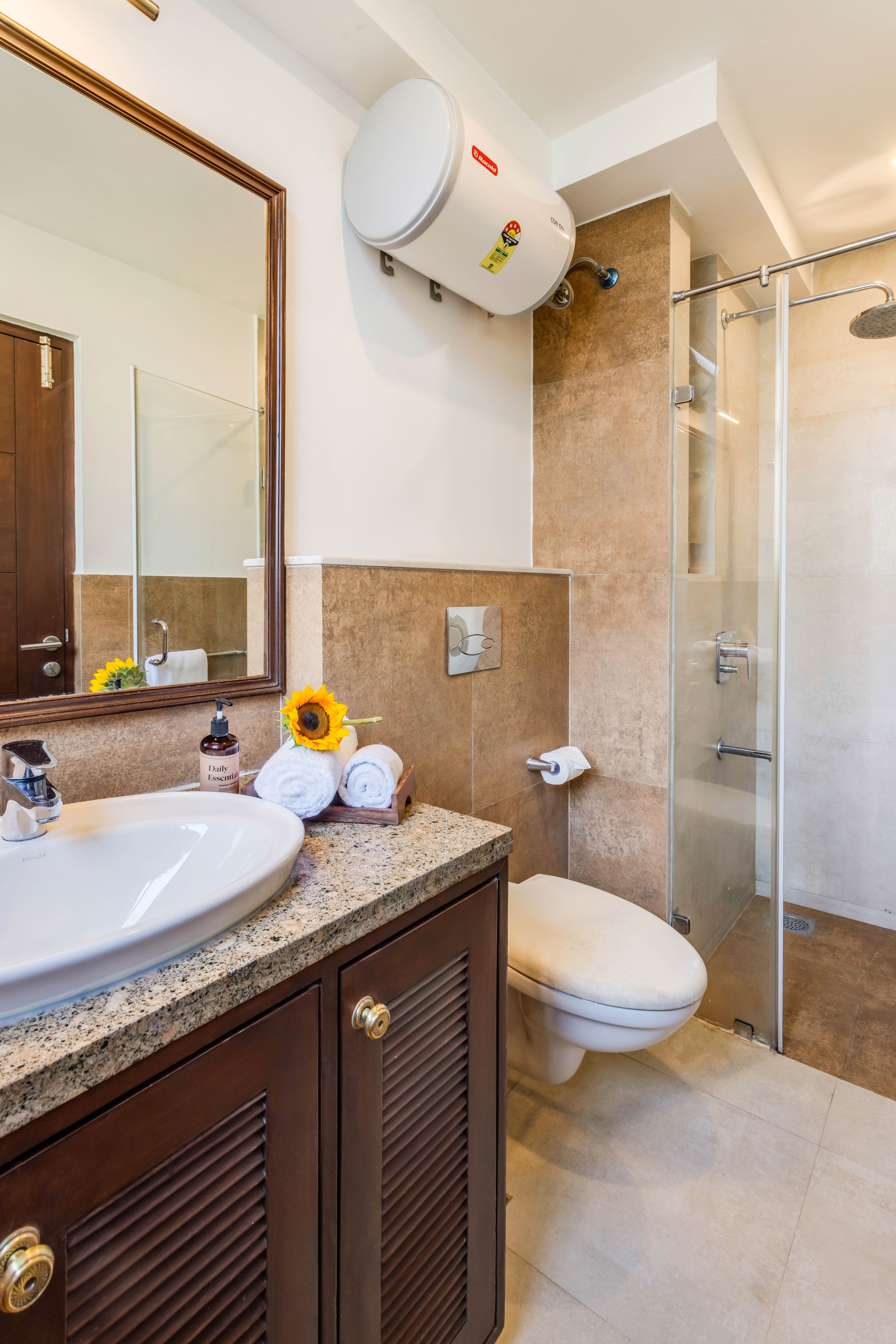 Serene 2BHK with Pool | 5 mins to Candolim Beach - 96