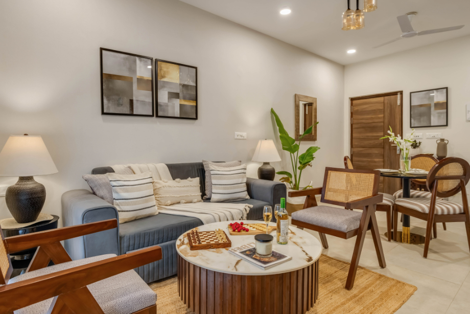 1BHK w Balcony and Pool - 5 mins to Candolim Beach - 11