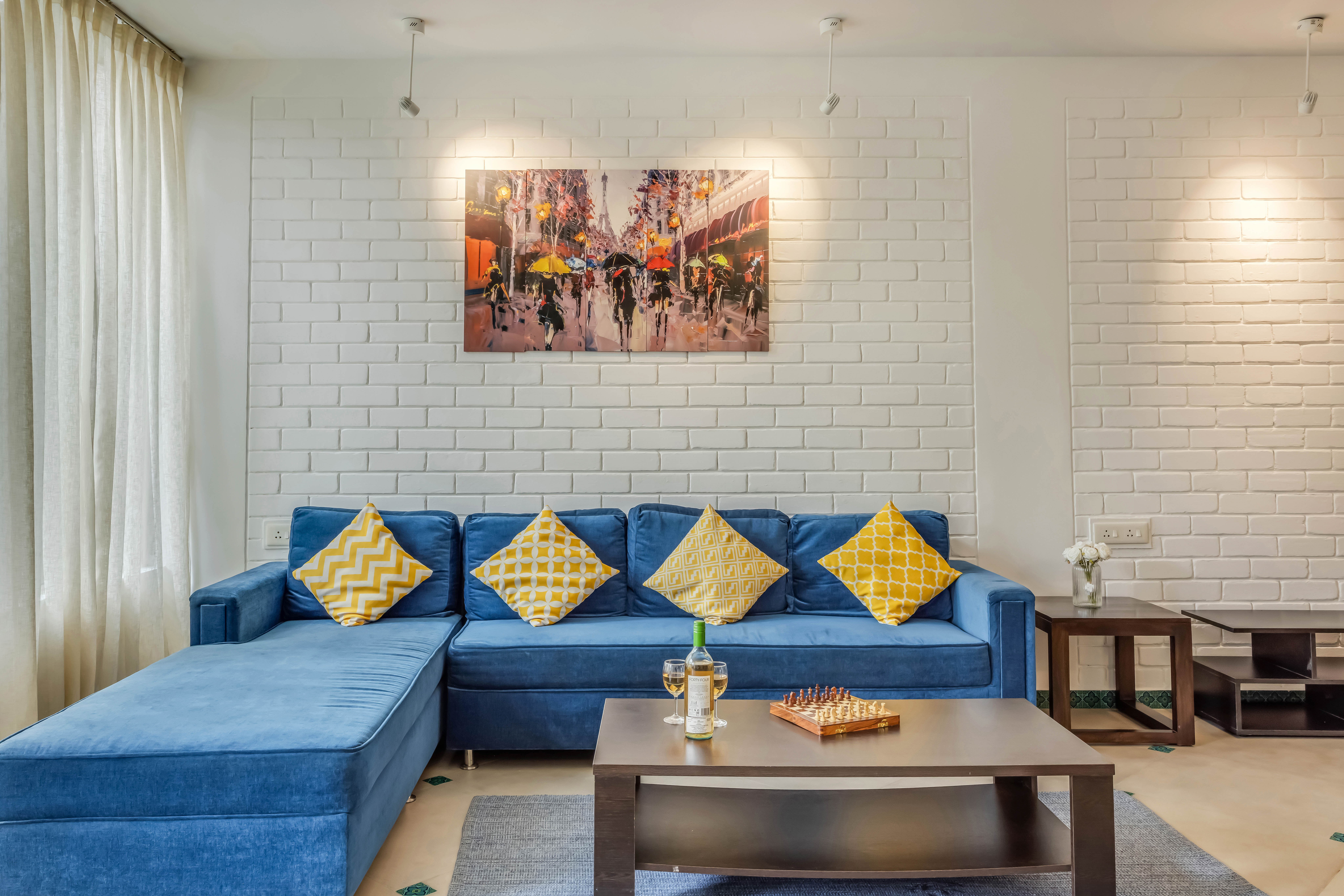 Chic 2BHK with Rooftop Pool near Coco Beach - 9