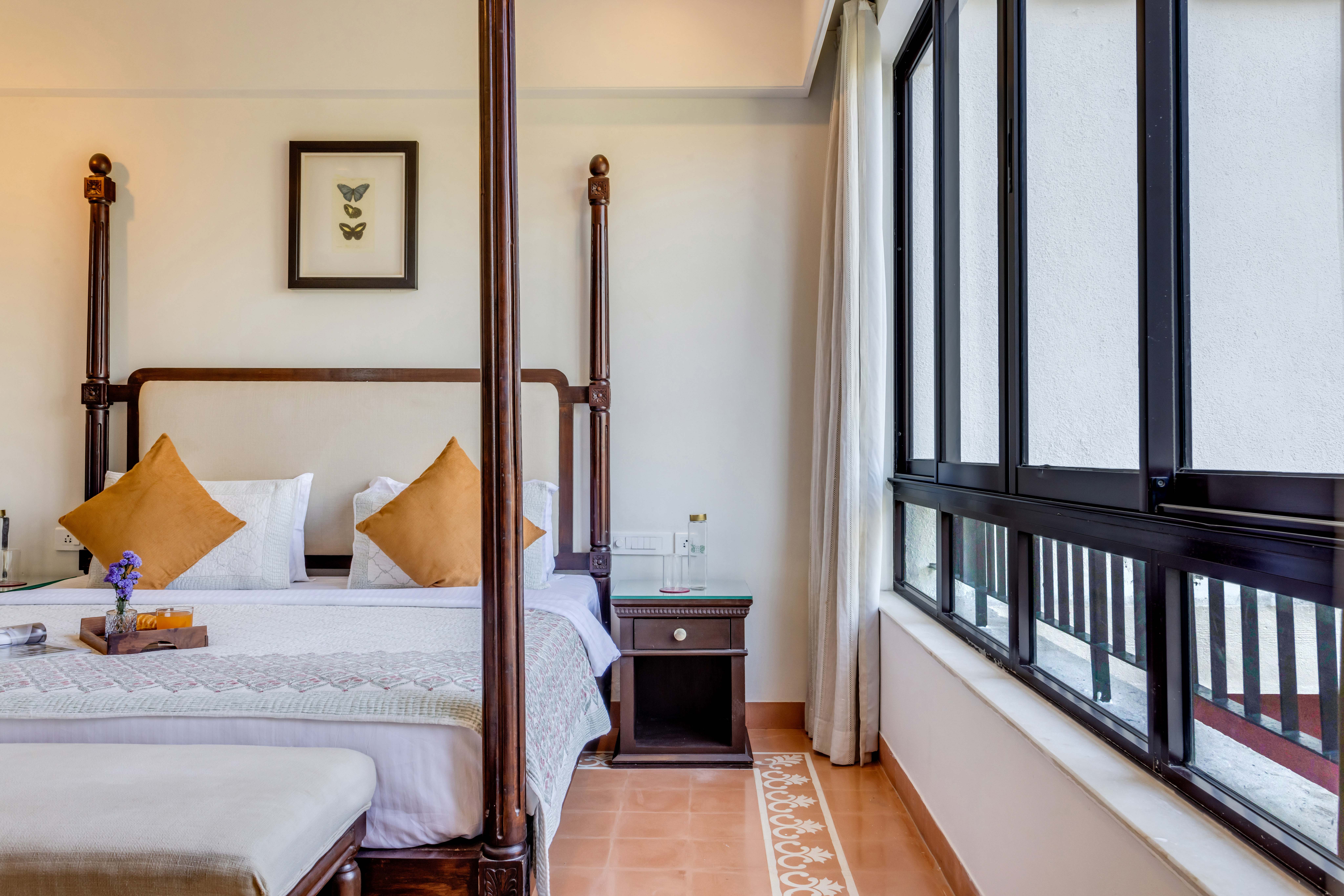 Serene 2BHK with Pool | 5 mins to Candolim Beach - 90