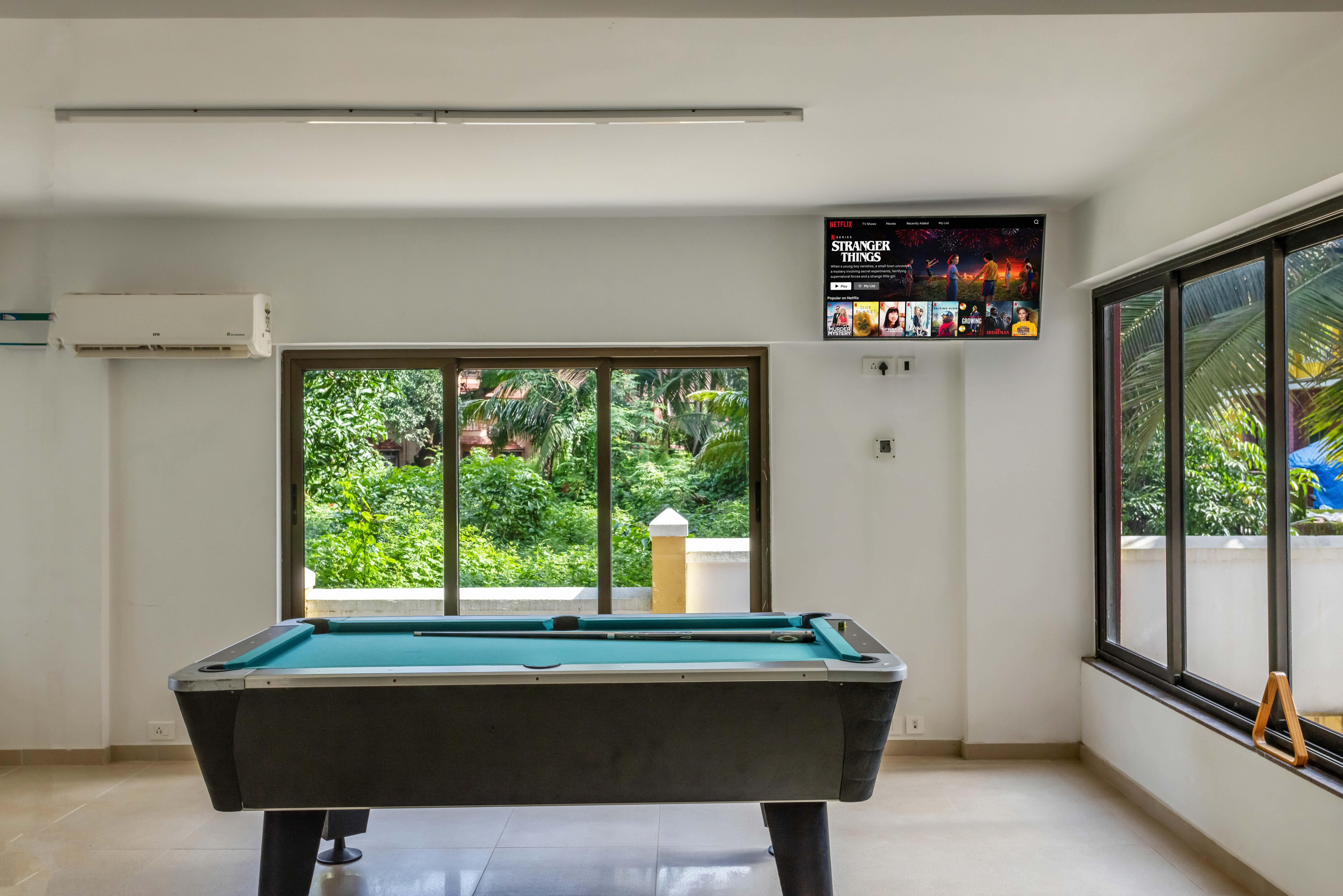 2BR w Pool & Sauna | Near Calangute Beach - 45
